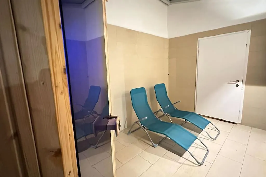 African Paradise With Jacuzzi & Sauna Vienna Apartment