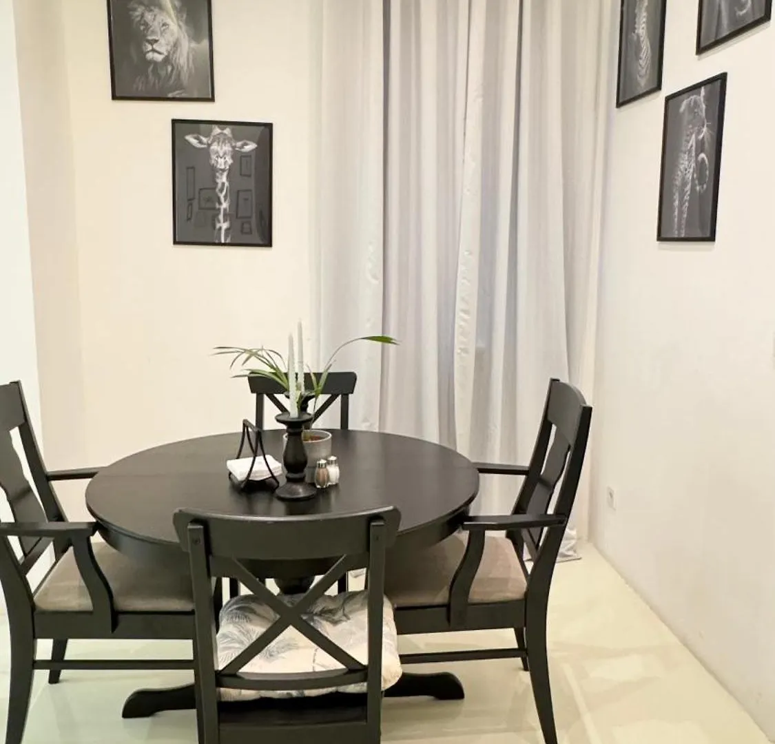 African Paradise With Jacuzzi & Sauna Vienna Apartment